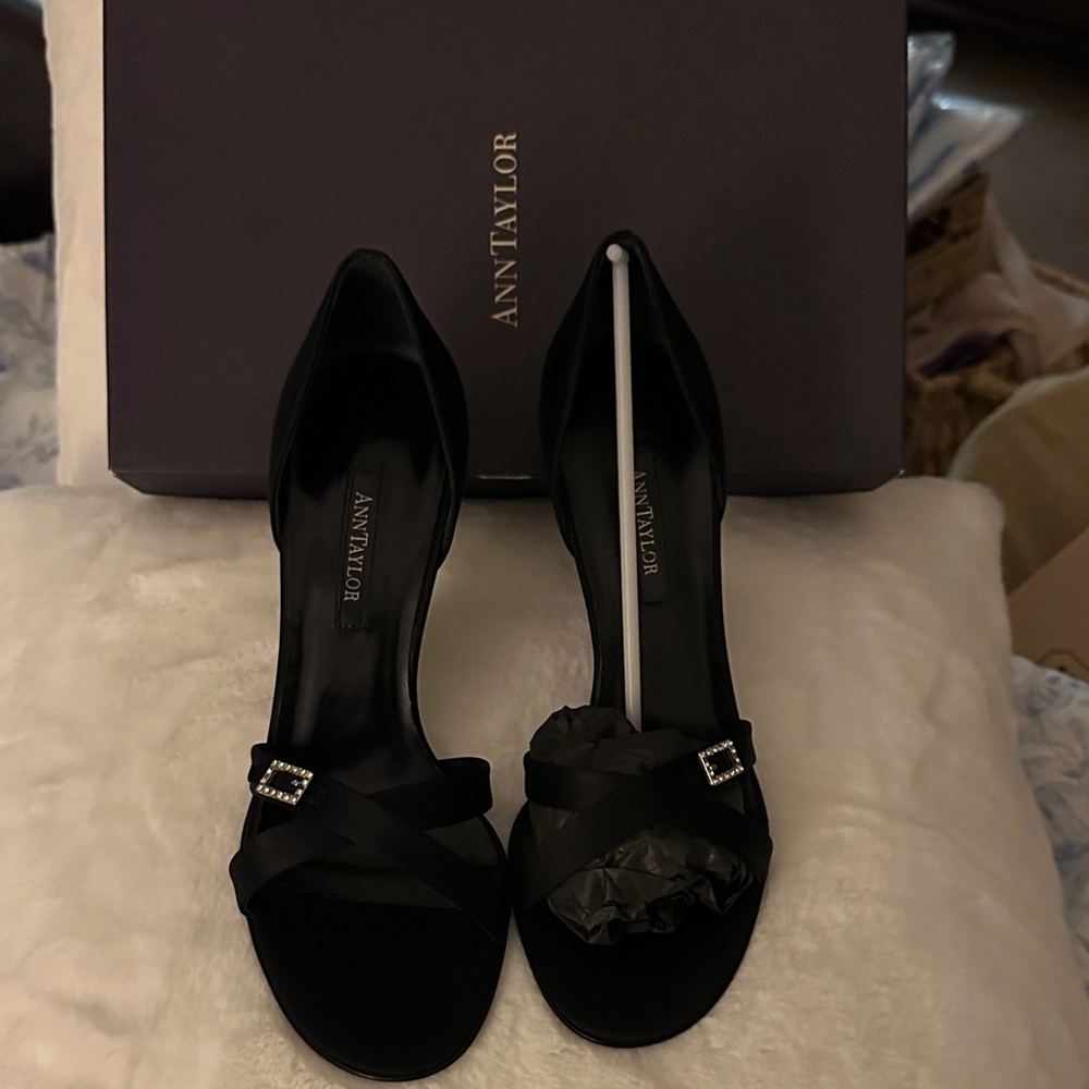 Ann Taylor Black Heeled Sandals